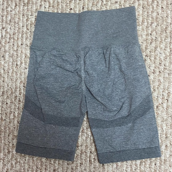 2 for $20 or 5 for $40
AMAZON SPANDEX SHORTS - MEDIUM - Picture 2 of 3